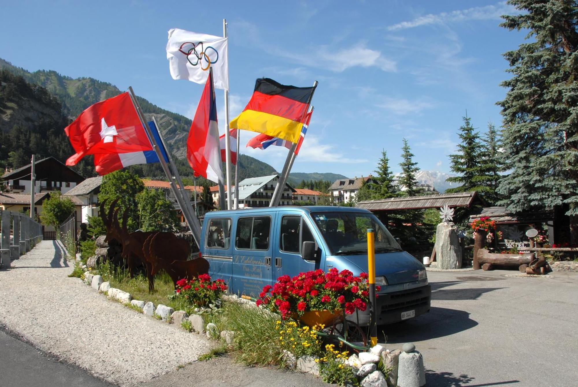 Hotel Edelweiss & Spa Cesana Torinese Eksteriør bilde